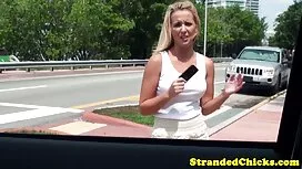 Busty babe porno mer ...