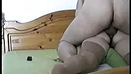 Busty Salope avait f ...