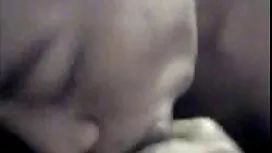Busty Latina avec un ...