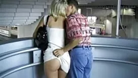 Petit ami baise blon ...