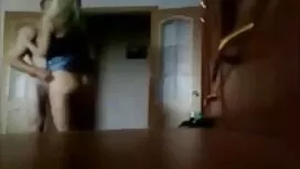 Le gars a léché la s ...