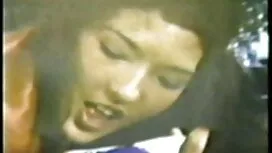 Deux brunette de 18  ...